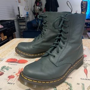 Dr. Martens 1460 Women's Pascal Virginia Pine Green Boots